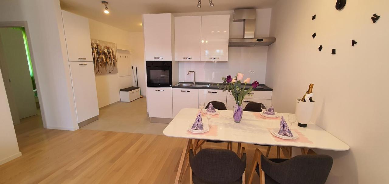 Apartman Galija 1 Zara Esterno foto